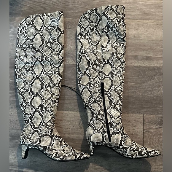 Worthington Shoes - Worthington Womens Palmetto Faux Snake Valto Stacked Heel